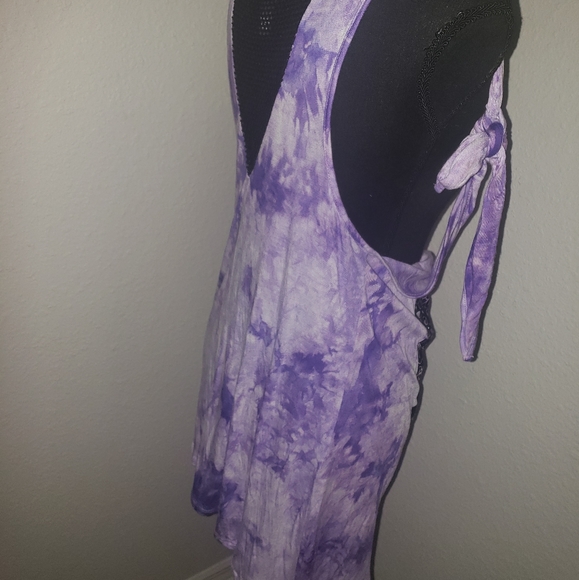 Just In: Lilac Tank w/ Glitter Sugar Skull Inspired Design - Picture 10 of 11